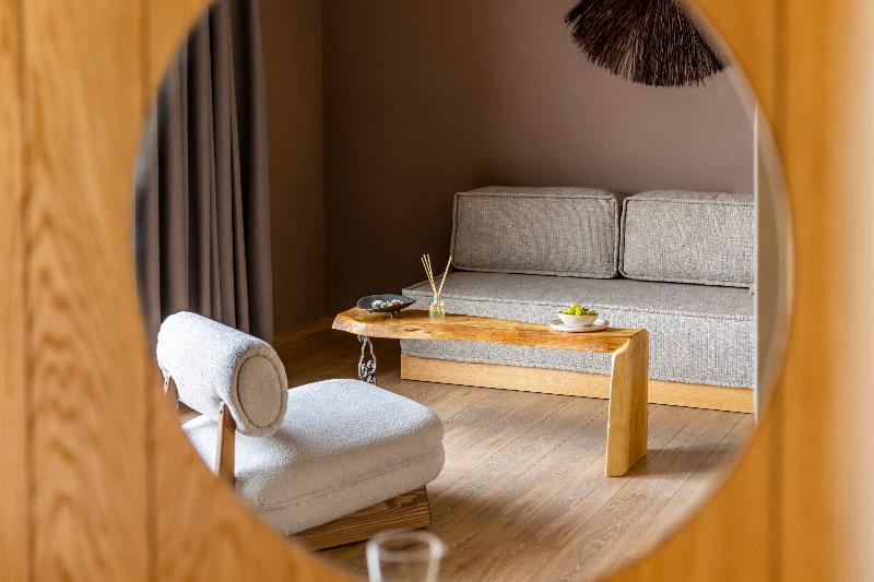 Avaton Suites & Villas - Image 9