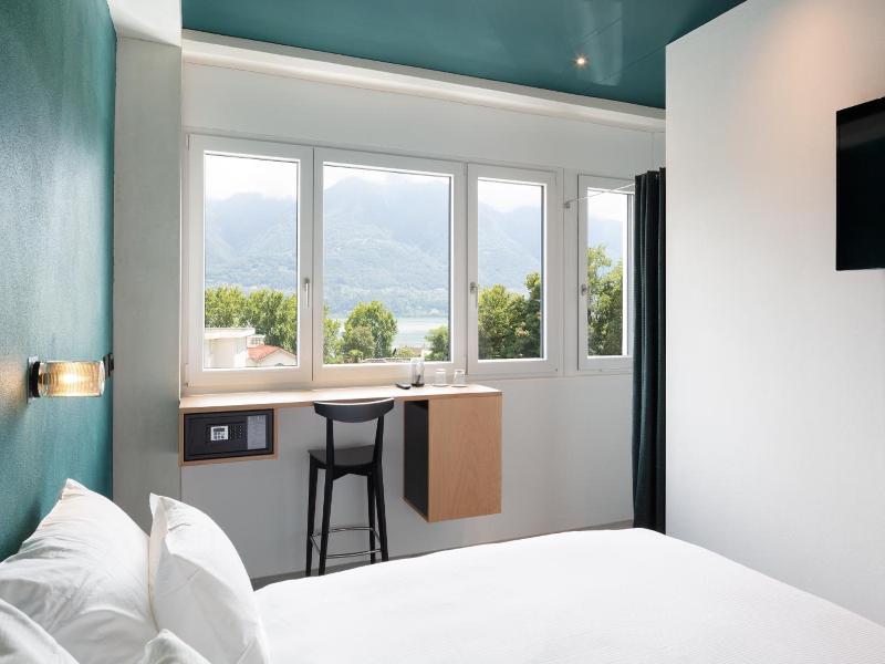Riva Rooms & Studios image