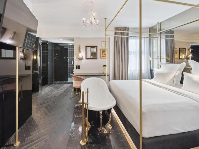 room detail thumbnail 2