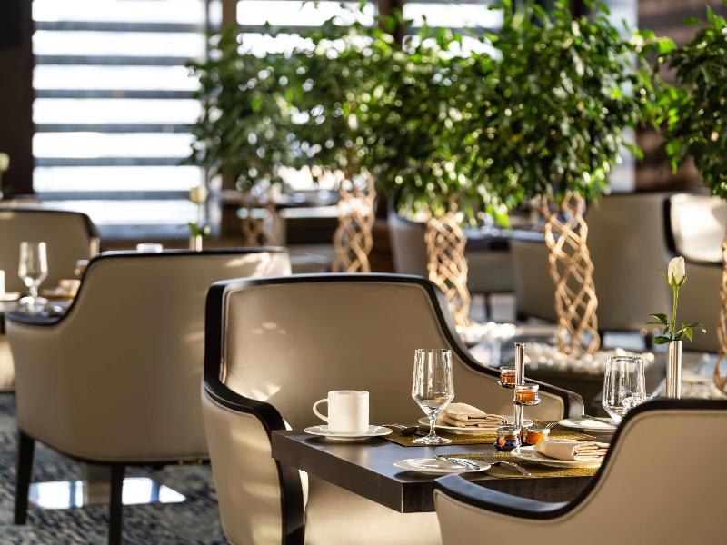Movenpick Hotel And Residences Riyadh image