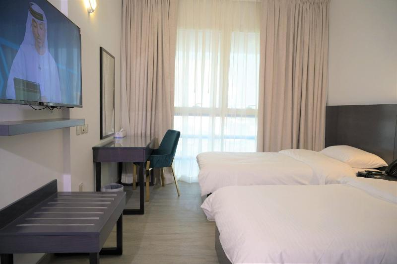 Garden City Hotel image