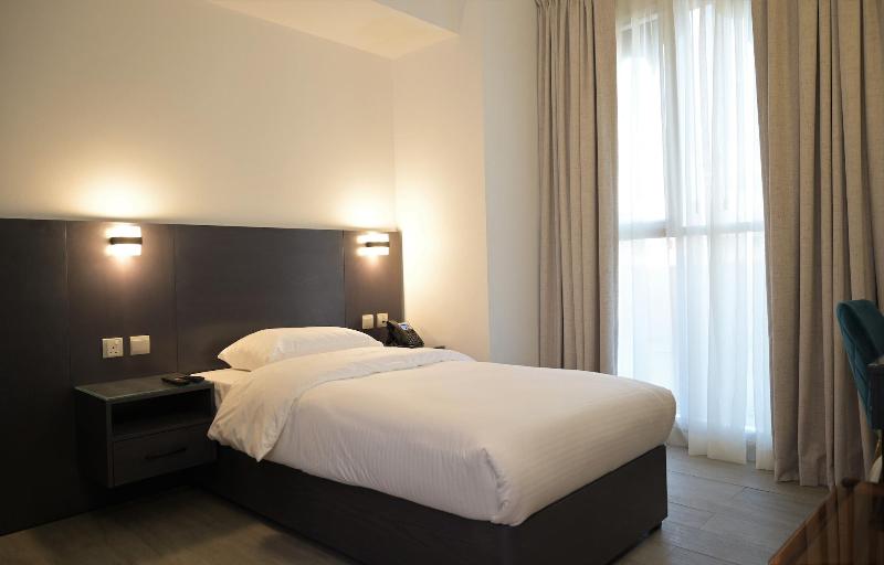 Garden City Hotel image