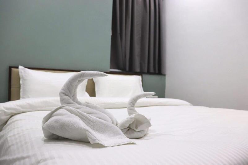 Sharman Suites image