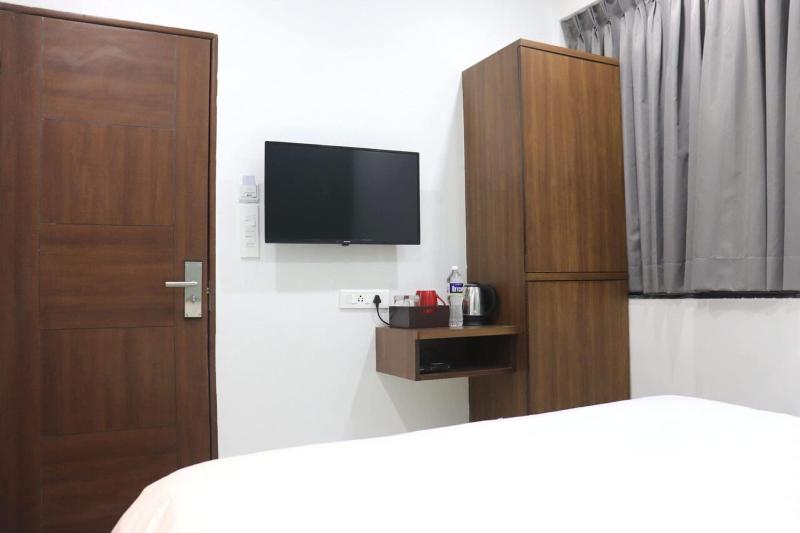 Sharman Suites image