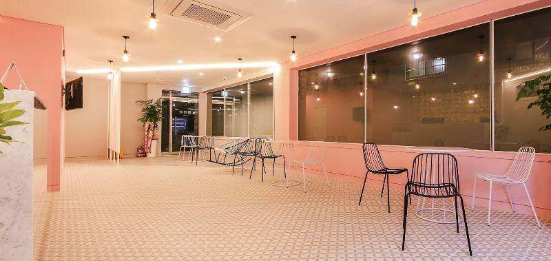 Hotel raza b image