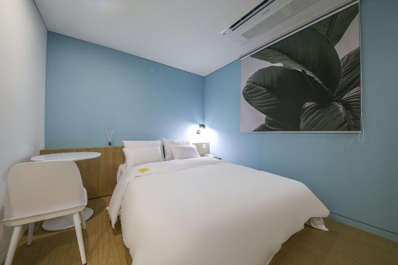 Hotel raza b image