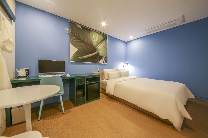 Hotel raza b image