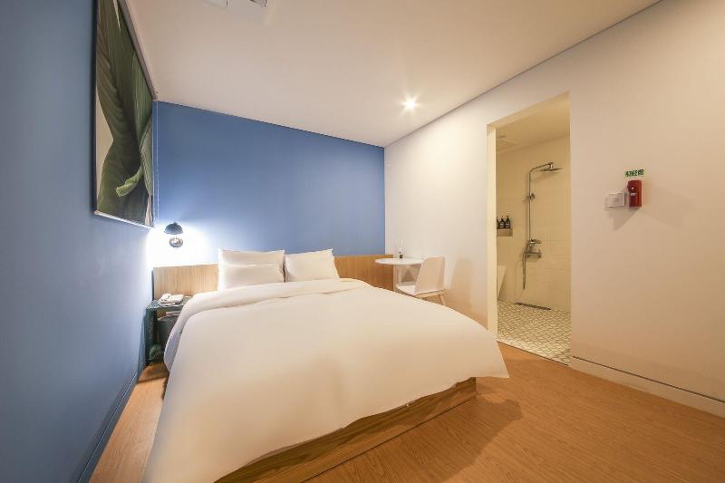 Hotel raza b image