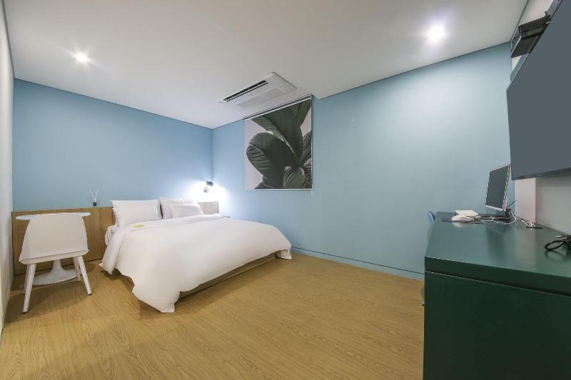 Hotel raza b image