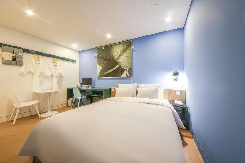 Hotel raza b image