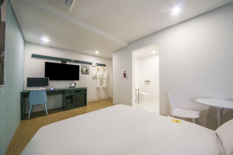 Hotel raza b image