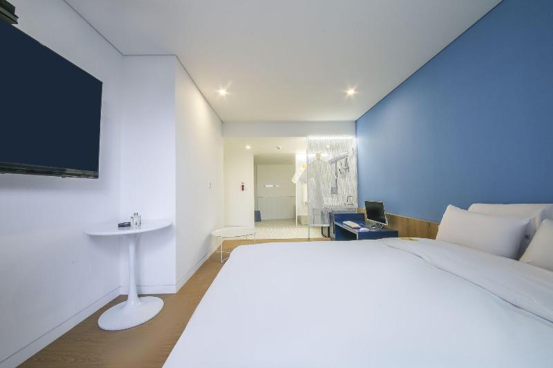 Hotel raza b image