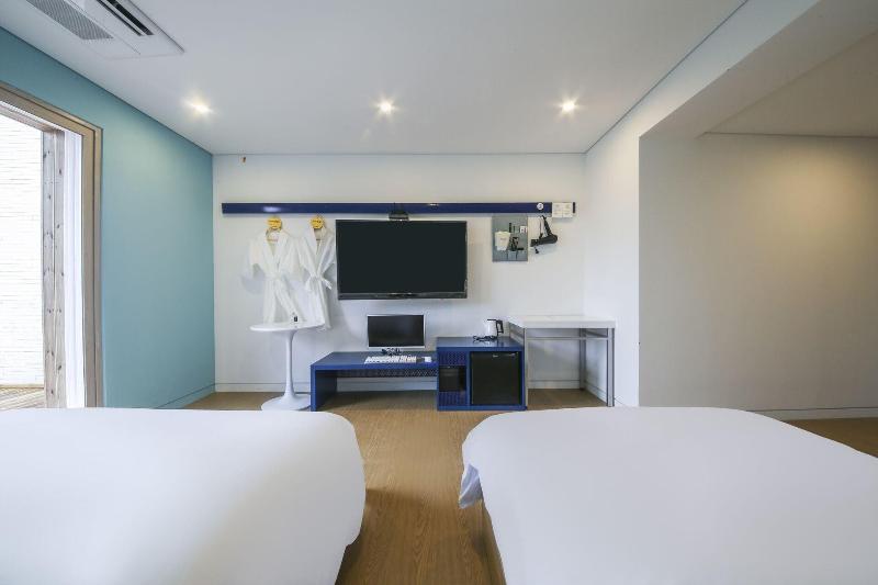 Hotel raza b image