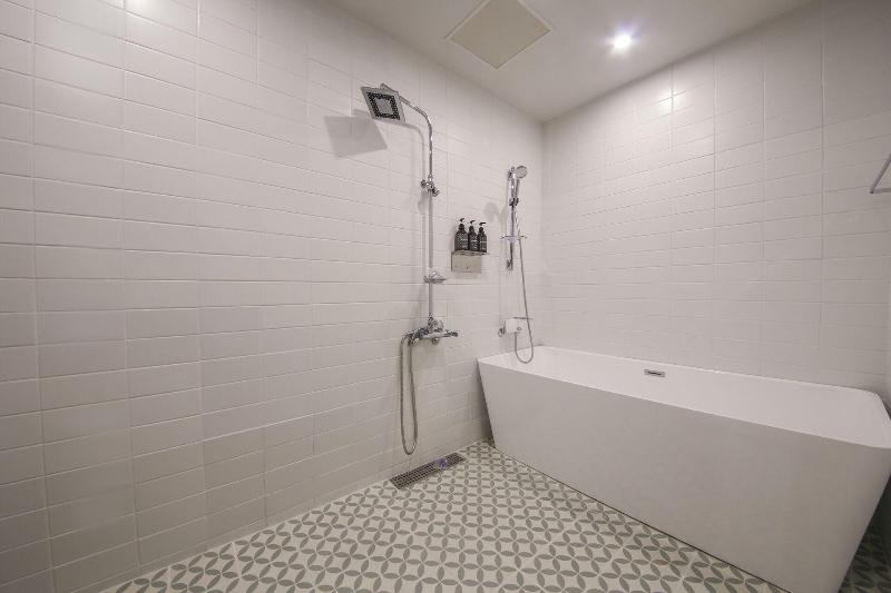 Hotel raza b image