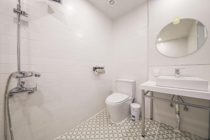 Hotel raza b image