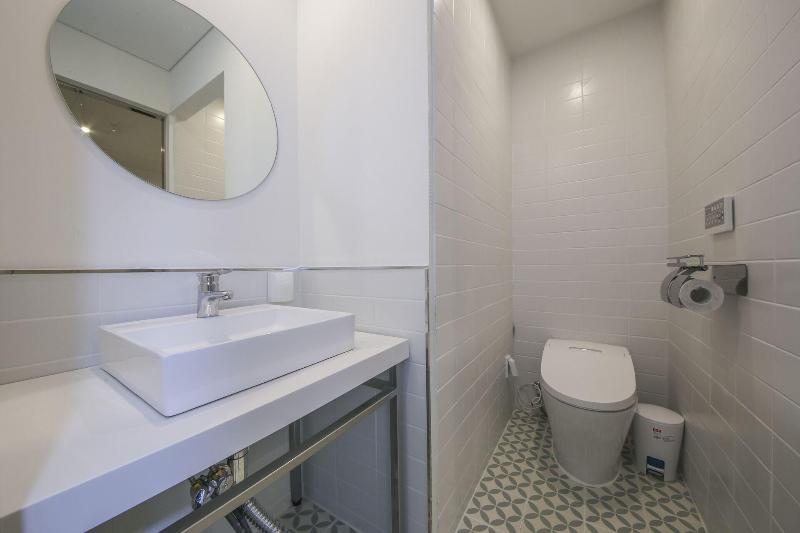 Hotel raza b image