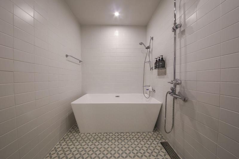 Hotel raza b image