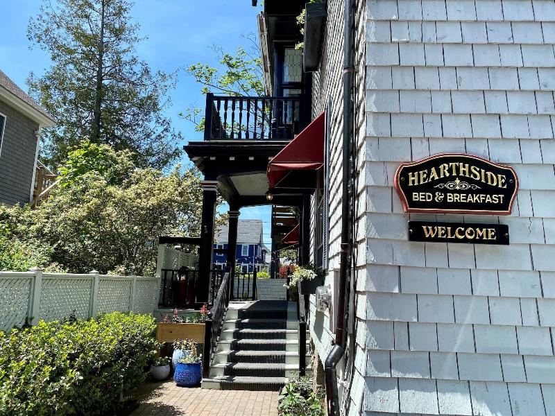 Hearthside Inn