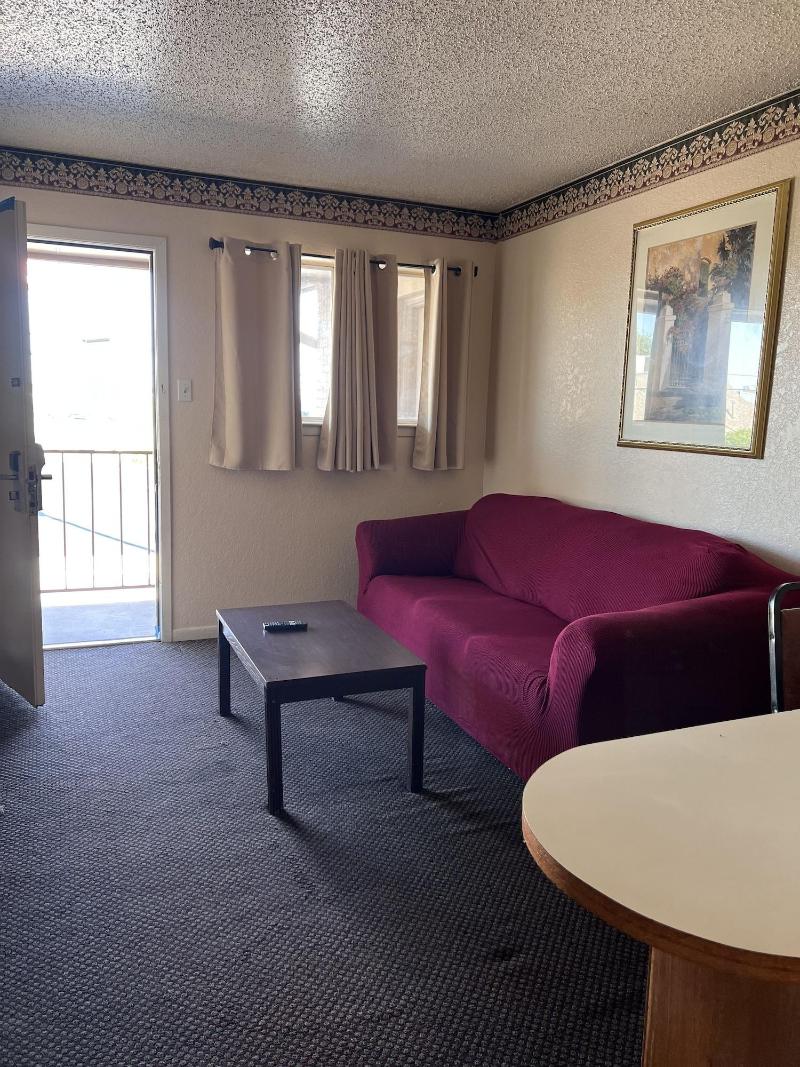 Hallmark Inn and Suites image