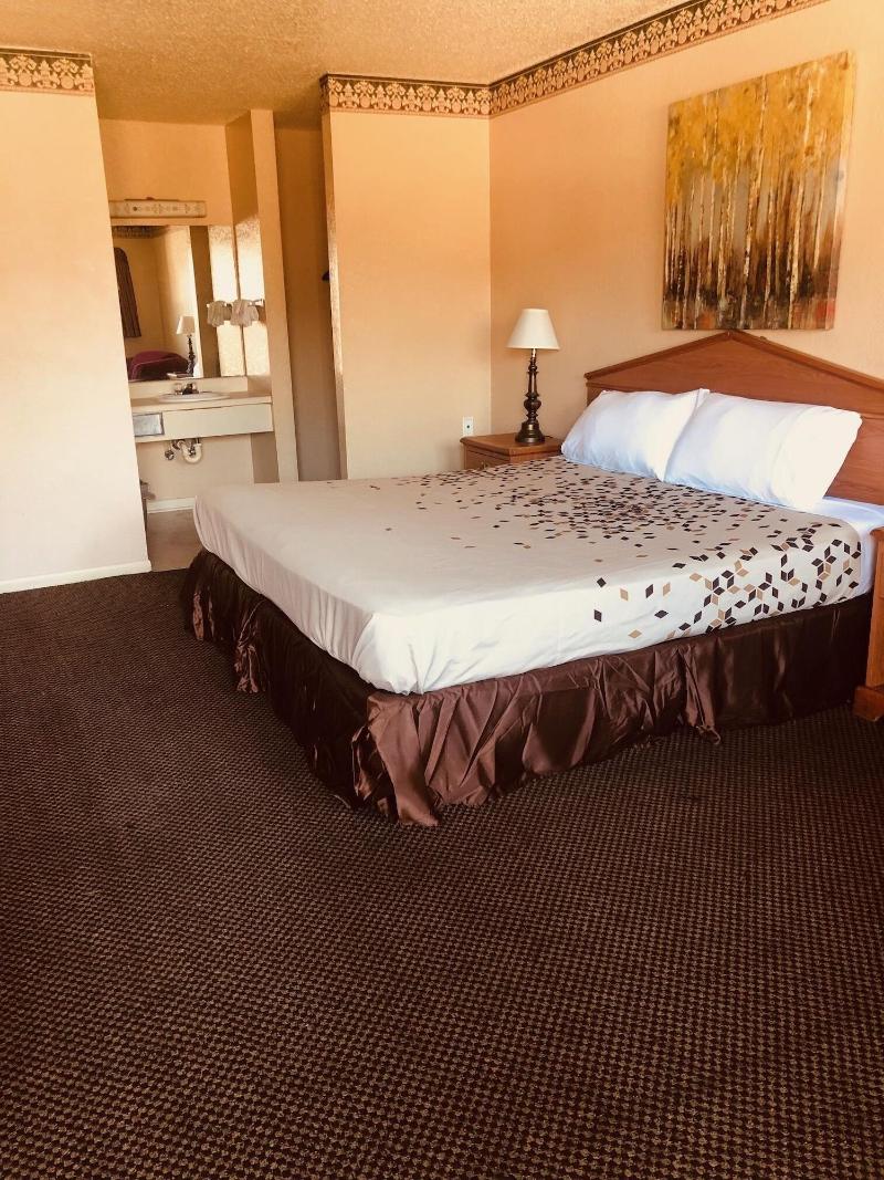 Hallmark Inn and Suites image