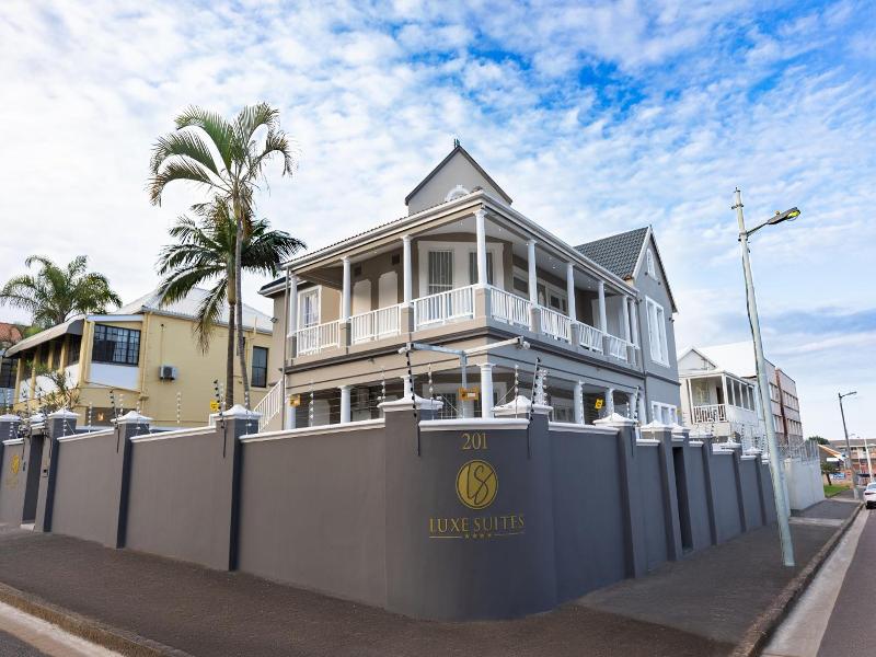 Luxe Suites Boutique Hotel image