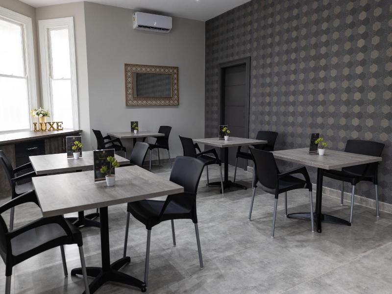 Luxe Suites Boutique Hotel image