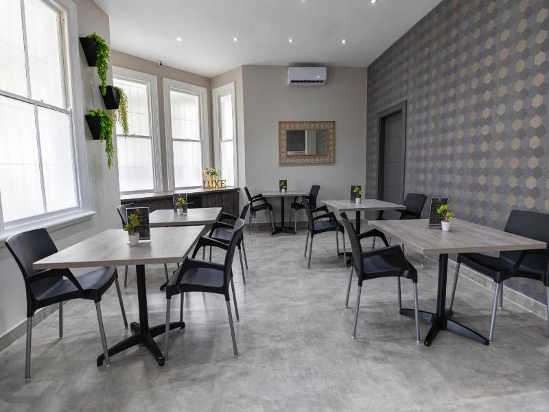Luxe Suites Boutique Hotel image