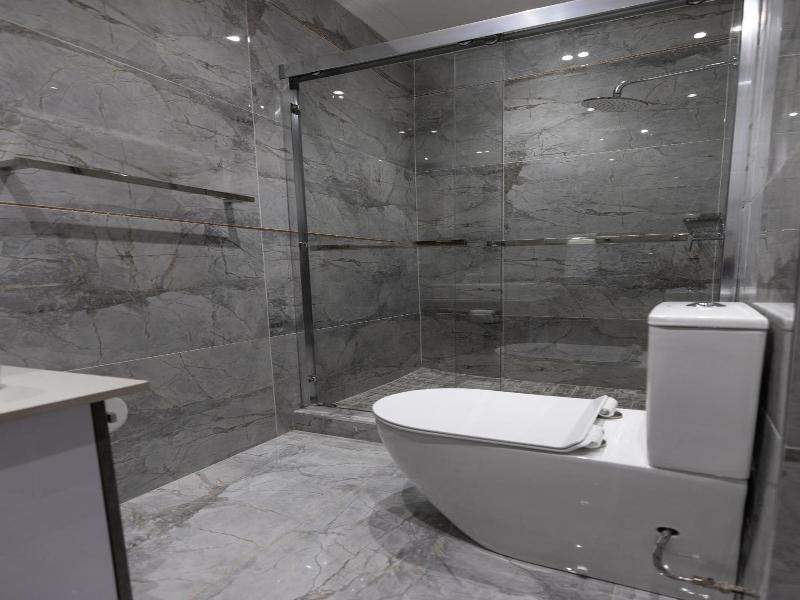 Luxe Suites Boutique Hotel image