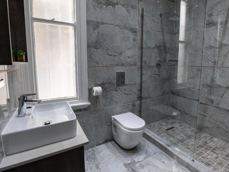 Luxe Suites Boutique Hotel image