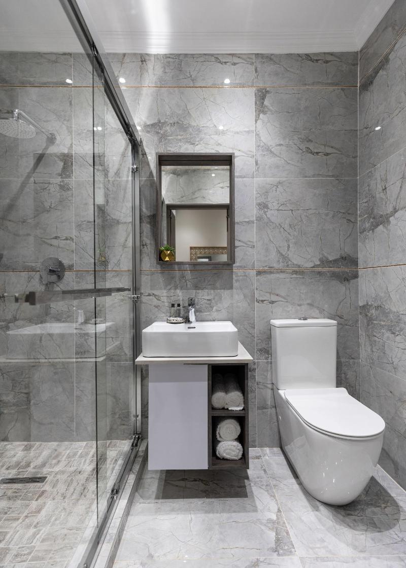 Luxe Suites Boutique Hotel image