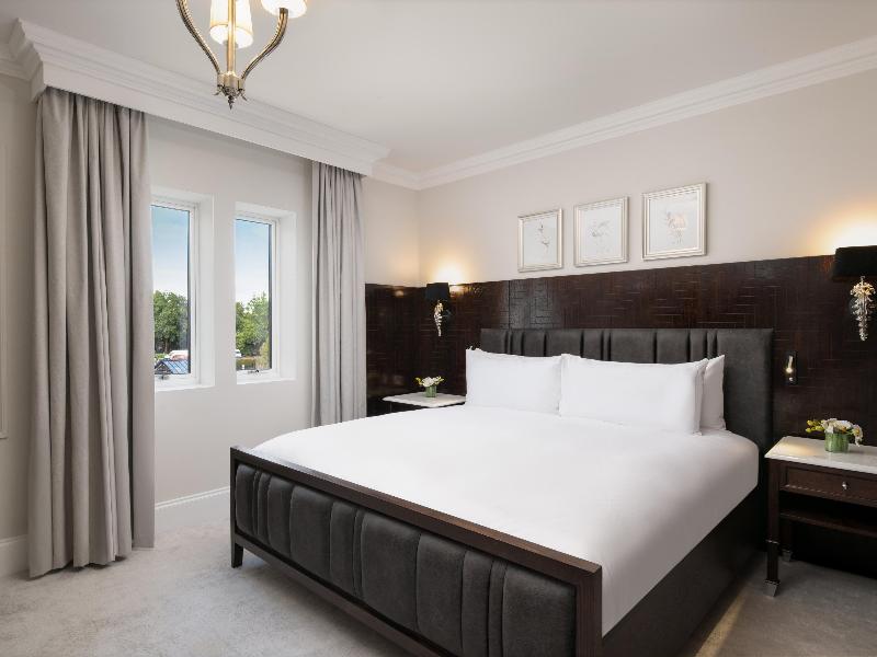 Fairmont Windsor Park image
