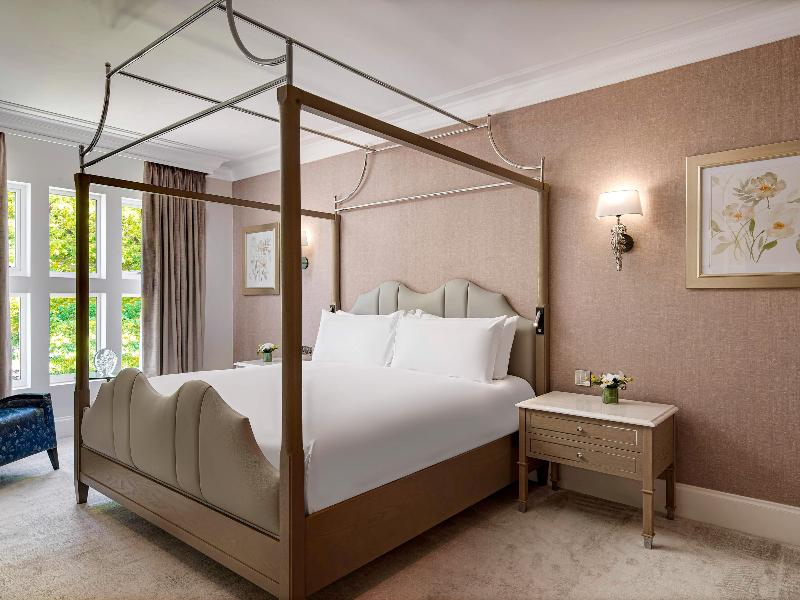 Fairmont Windsor Park image