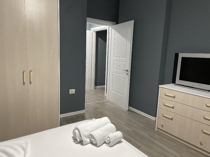 Center Residence image