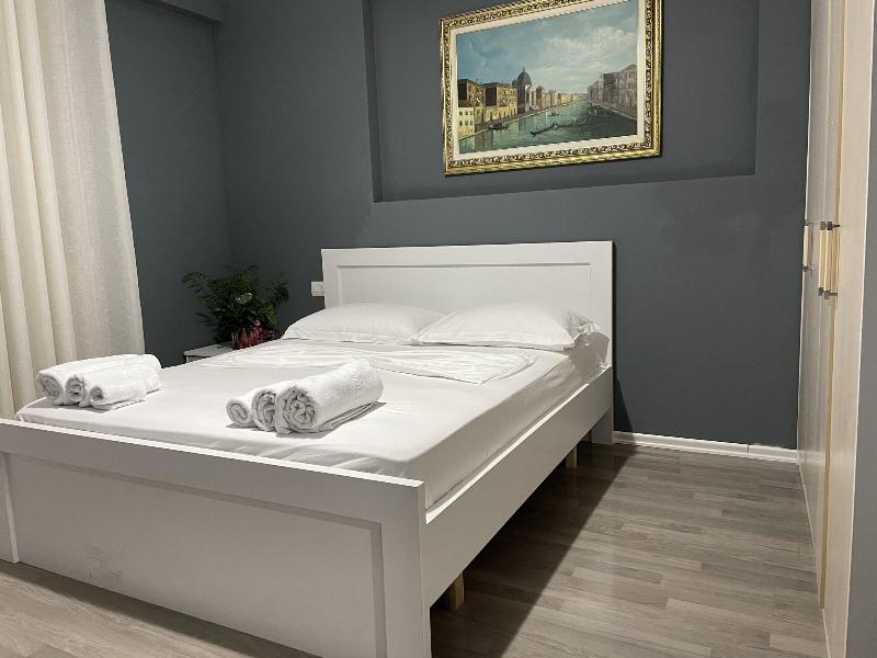 Center Residence image