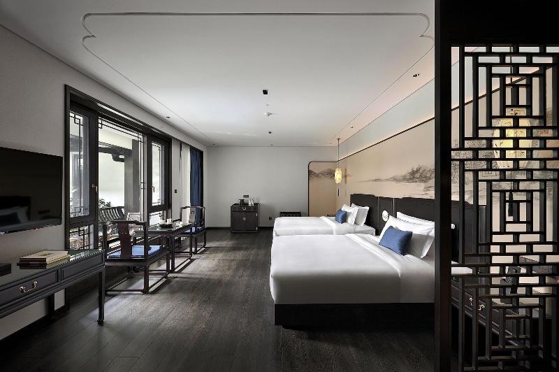 San Po Hotel image