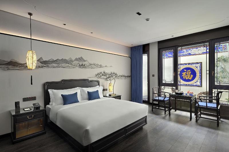 San Po Hotel image