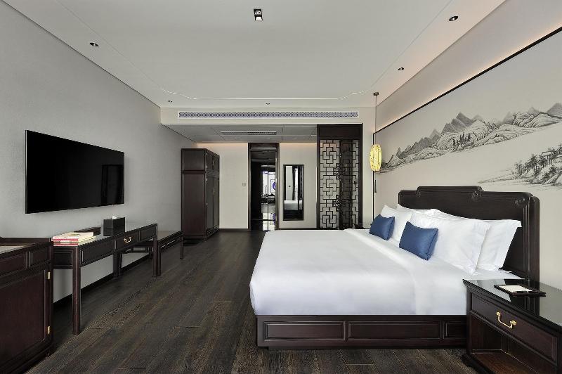 San Po Hotel image