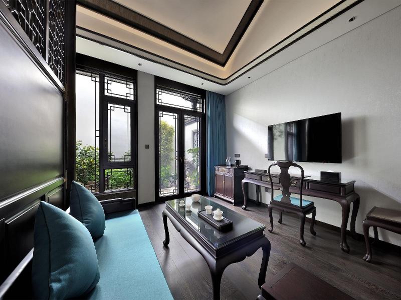 San Po Hotel image