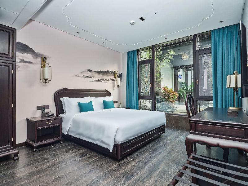 San Po Hotel image