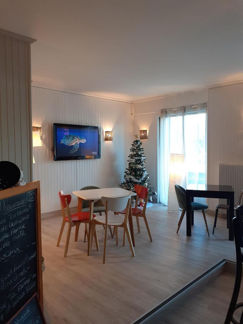 Fuzei Hotel image