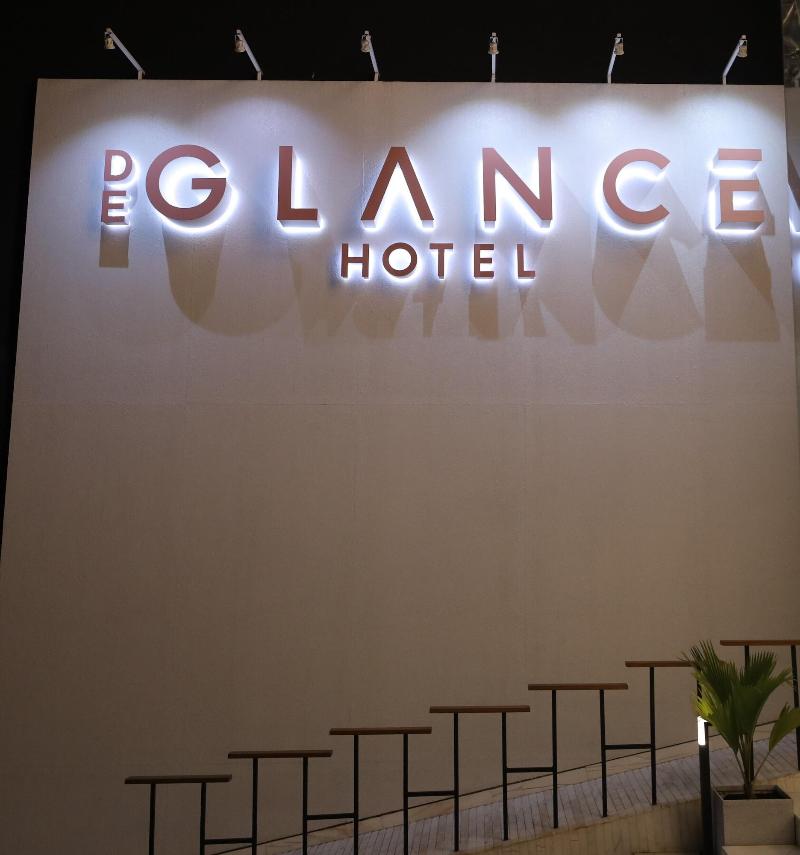 De Glance Hotel — general view