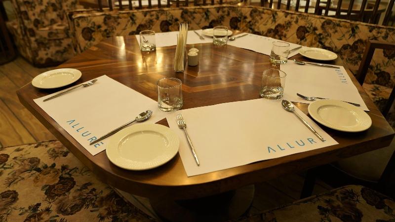 De Glance Hotel