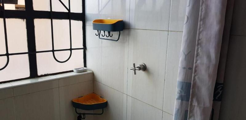 Comfy Private Ensuite Guest Room image