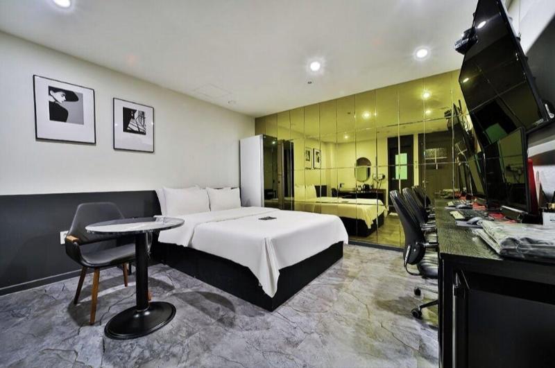 Hotel Arentz image
