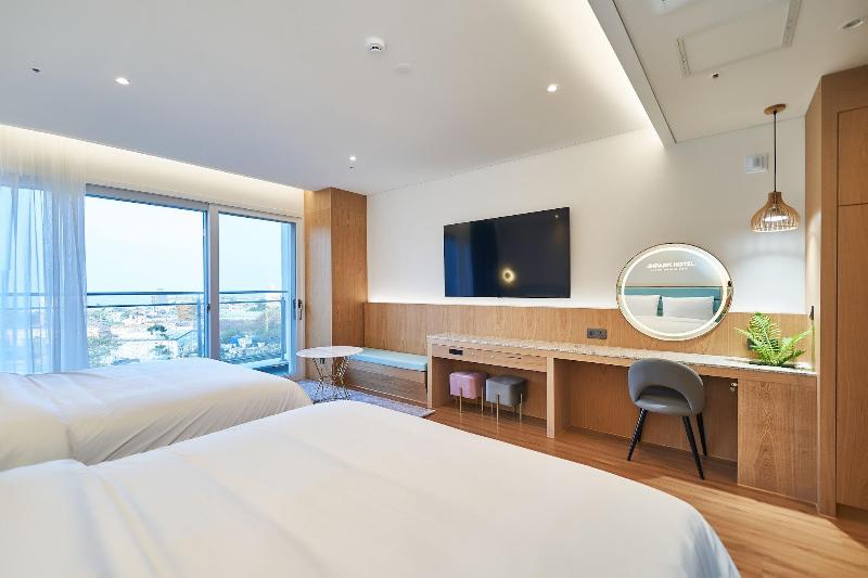 JN Park Hotel image
