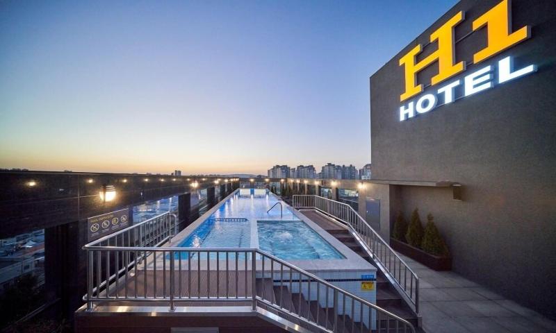 H1 Hotel image