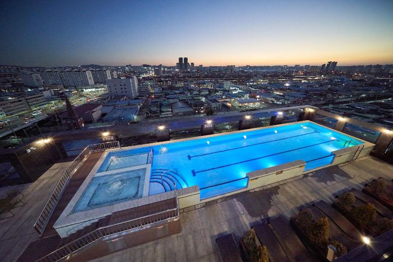 H1 Hotel image