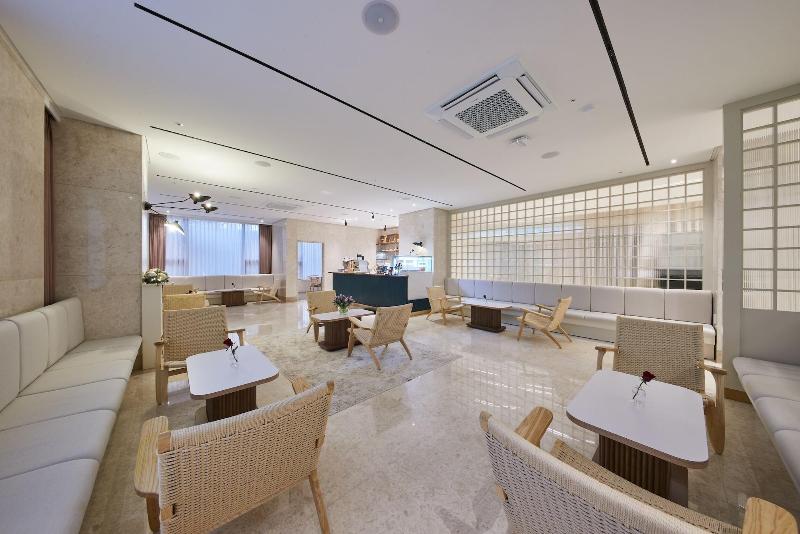 H1 Hotel image