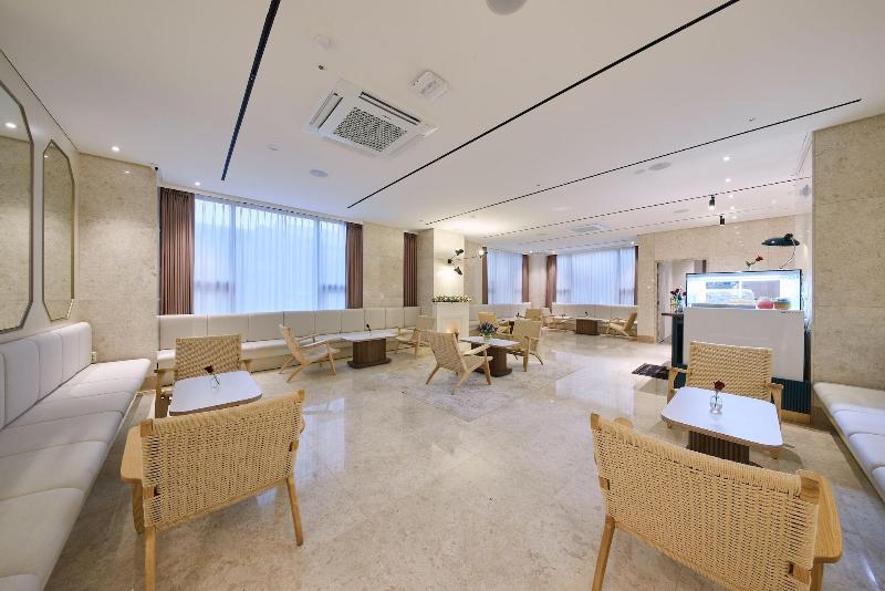 H1 Hotel image