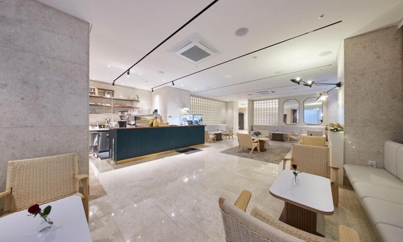H1 Hotel image